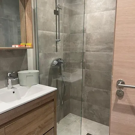 Independant Calme Confort Detente Et Convivialite *